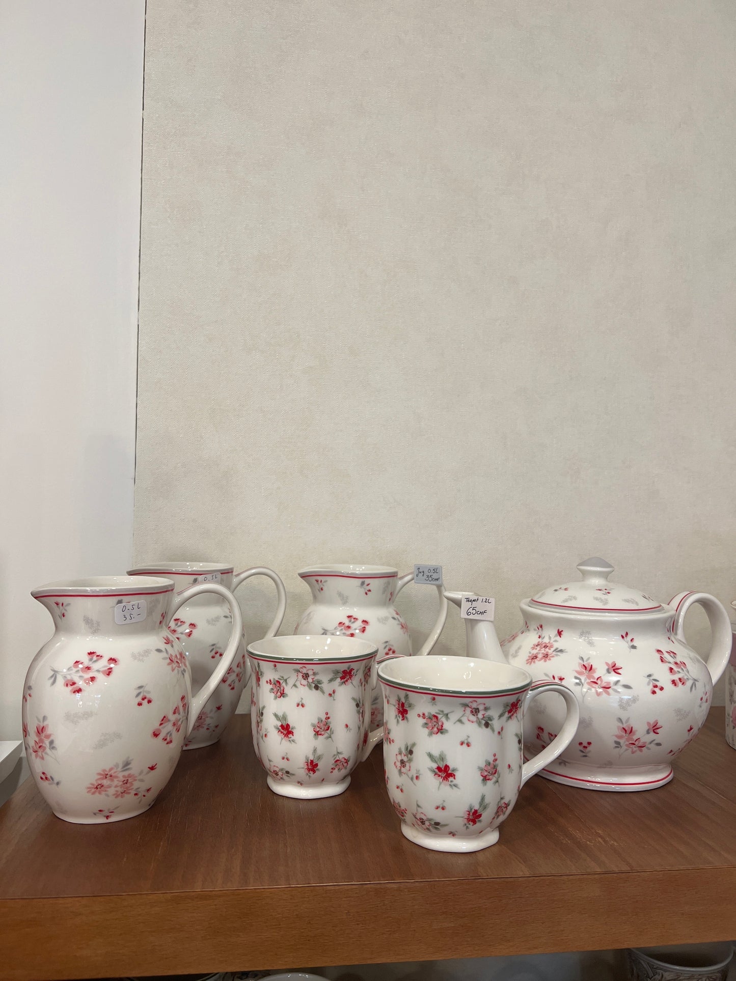 Tea pot Emberly
