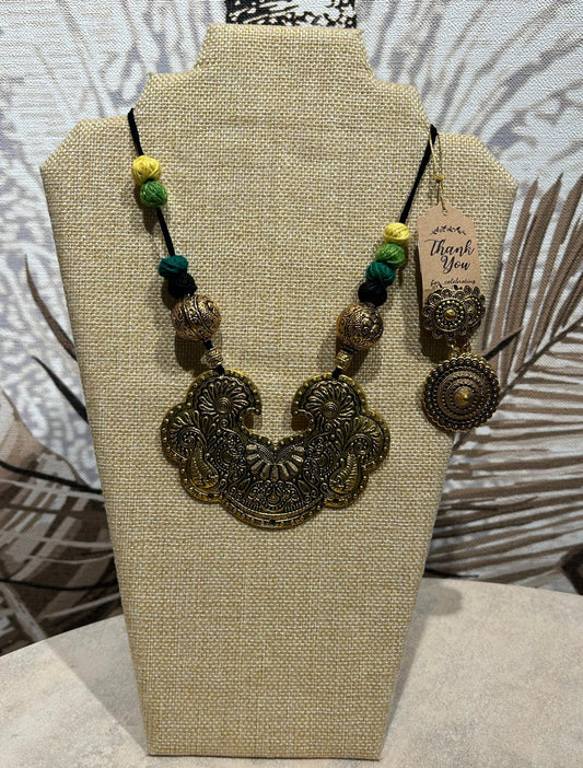 Set with earing