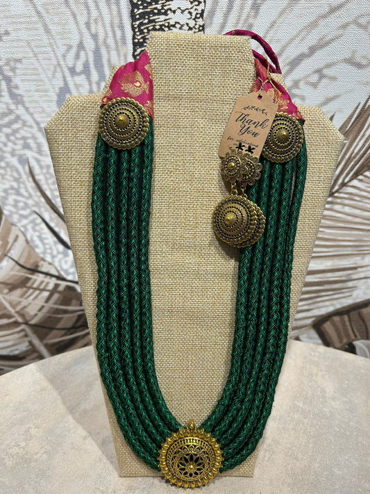 Green set with earing