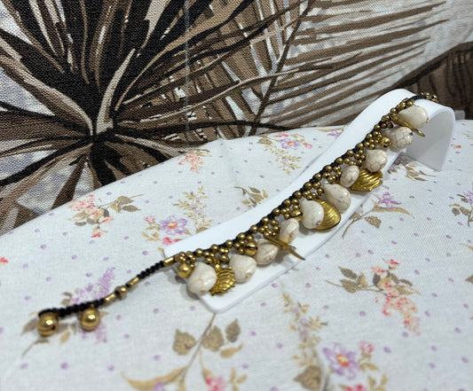 shell bracelet