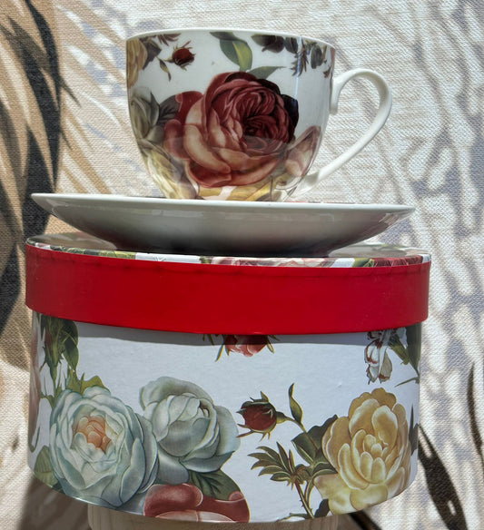 Cup with saucer KASANDRA