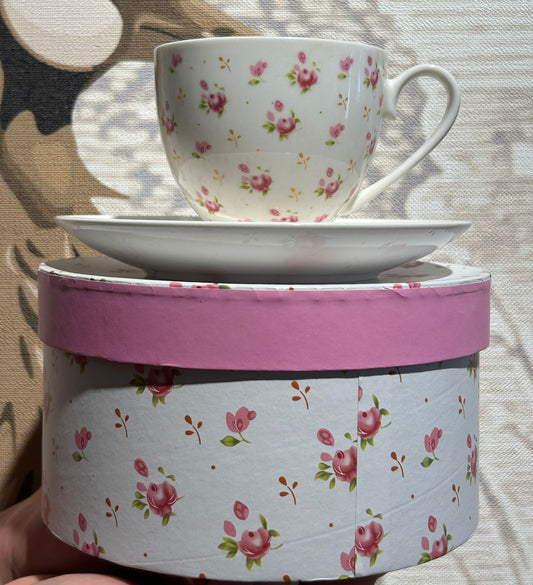 Cup with saucer ELENI